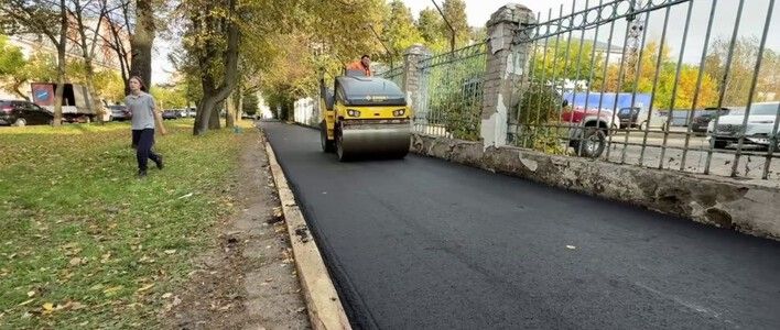 В Кирове продолжаются работы по ремонту тротуаров в рамках исполнения муниципального контракта